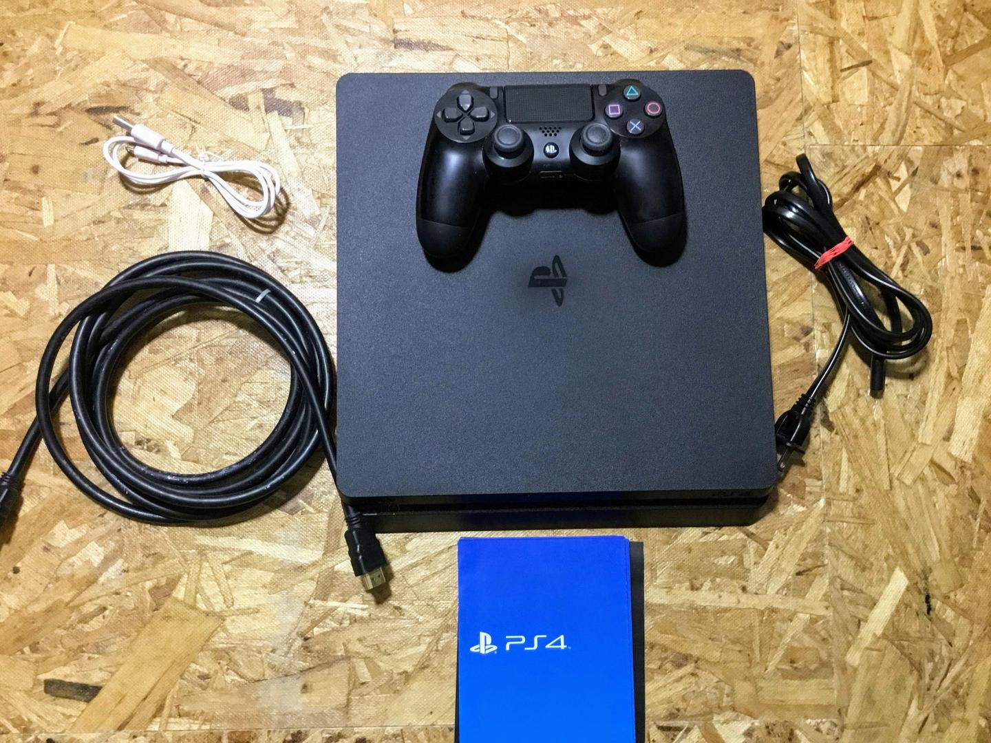 PlayStation 4 Slim Black, 500GB LRNI30628 Swappa