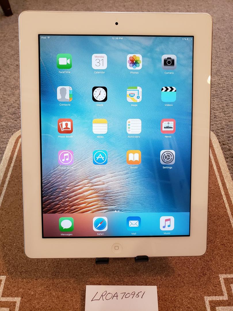 Apple iPad 2 - Wi-Fi, White, 32GB, A1395 - LROA70951 - Swappa