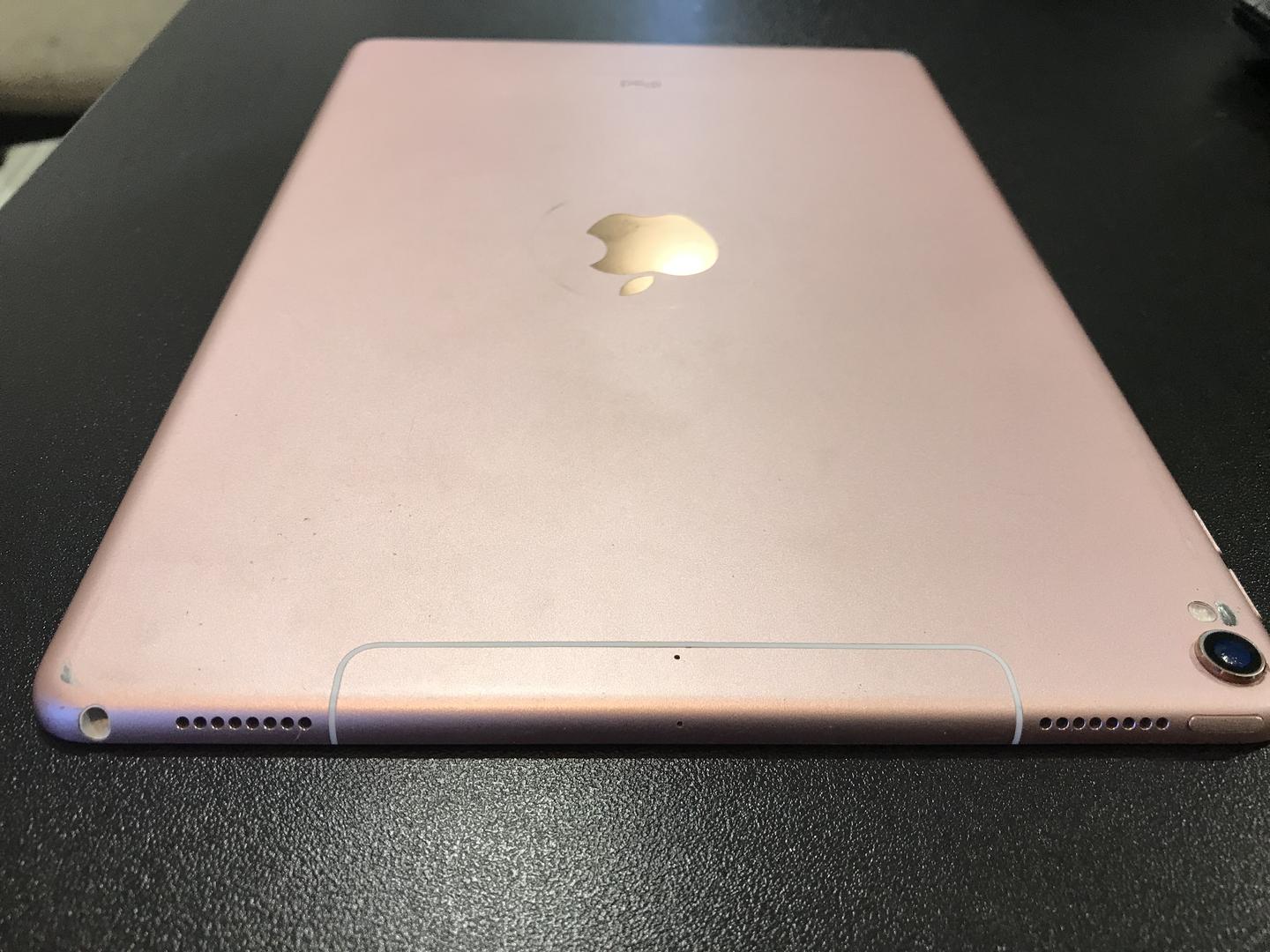Apple iPad Pro 10.5" Unlocked, Rose Gold, 256GB LRPM87759 Swappa