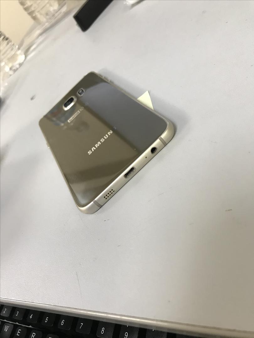 Samsung Galaxy S6 edge+ (Unlocked) [SM-G928G] - Gold, 32 GB - LRSP42620 ...