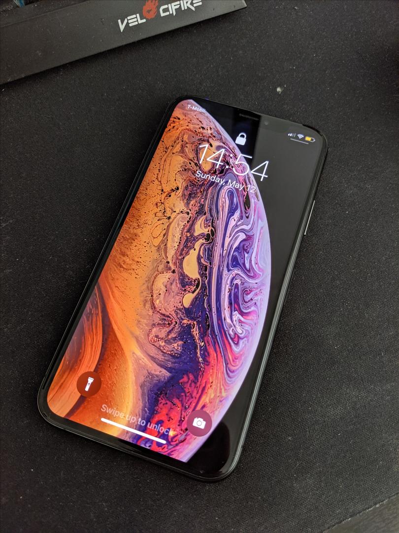 Apple iPhone Xs Unlocked, Gray, 64GB, A1920 LRTC06755 Swappa