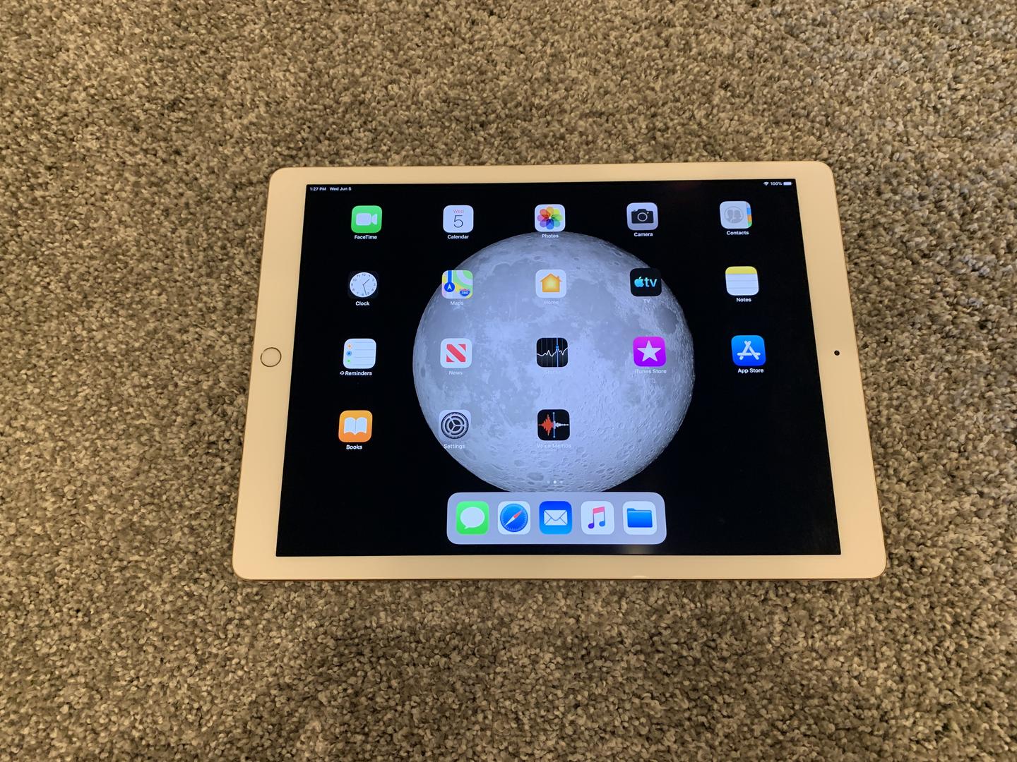 Apple iPad Pro 12.9" 2nd Gen 2017 WiFi, Gold, 64GB LRUA89959 Swappa