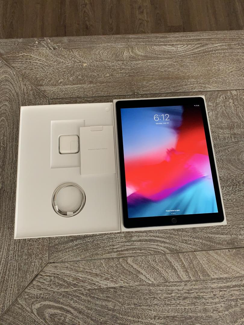 Apple iPad Pro 12.9" 2nd Gen 2017 (WiFi) Gray, 256 GB