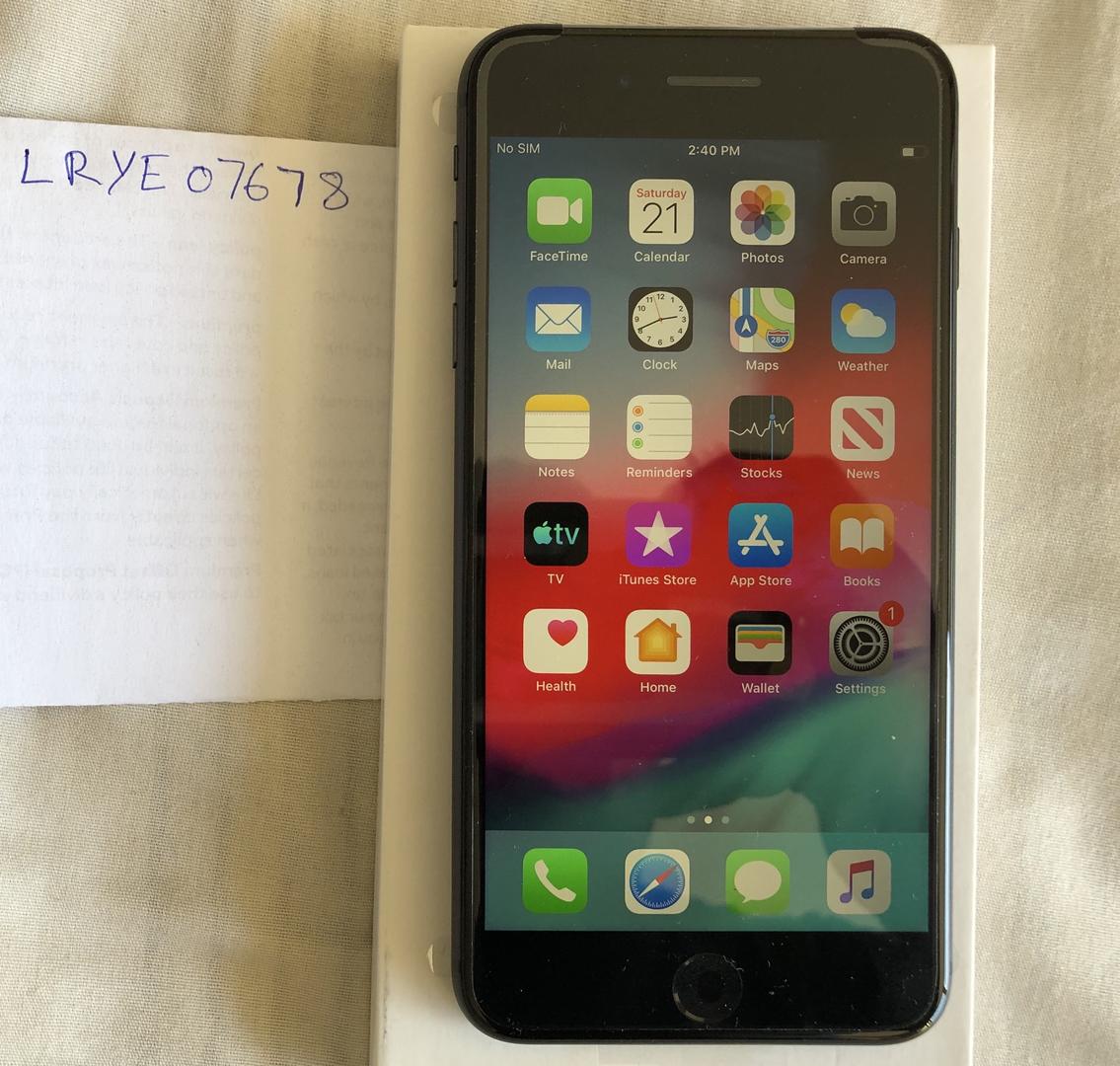 Apple iPhone 8 Plus Unlocked, Gray, 64GB, A1864 in New York City