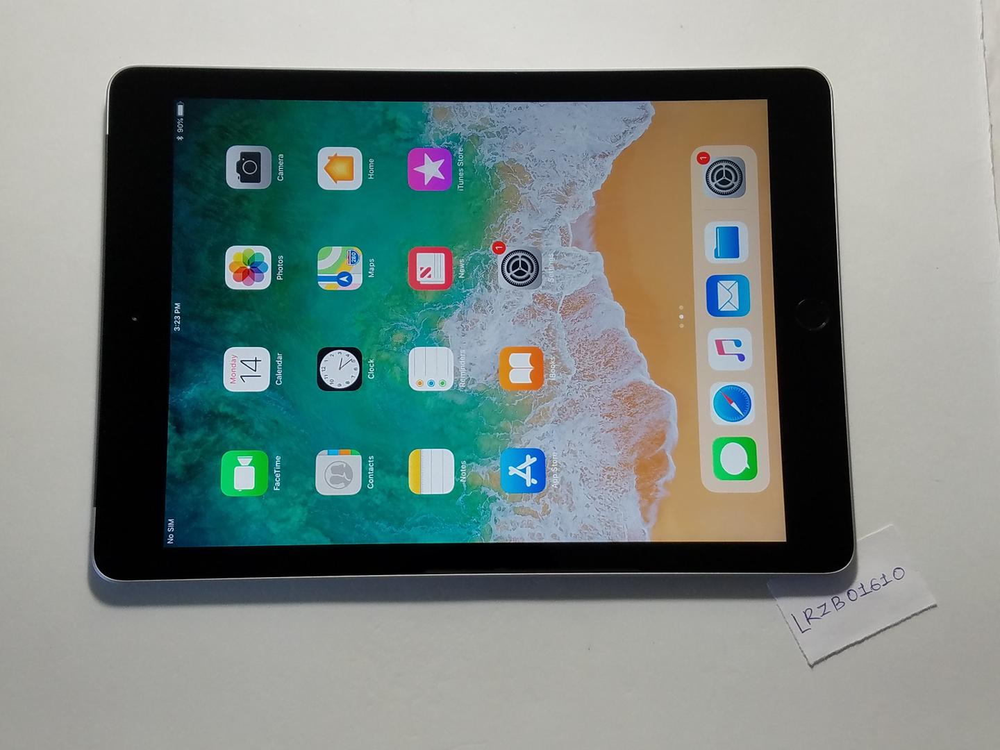 Apple iPad 6th Gen - Unlocked, Gray, 32GB, A1954 - LRZB01610 - Swappa