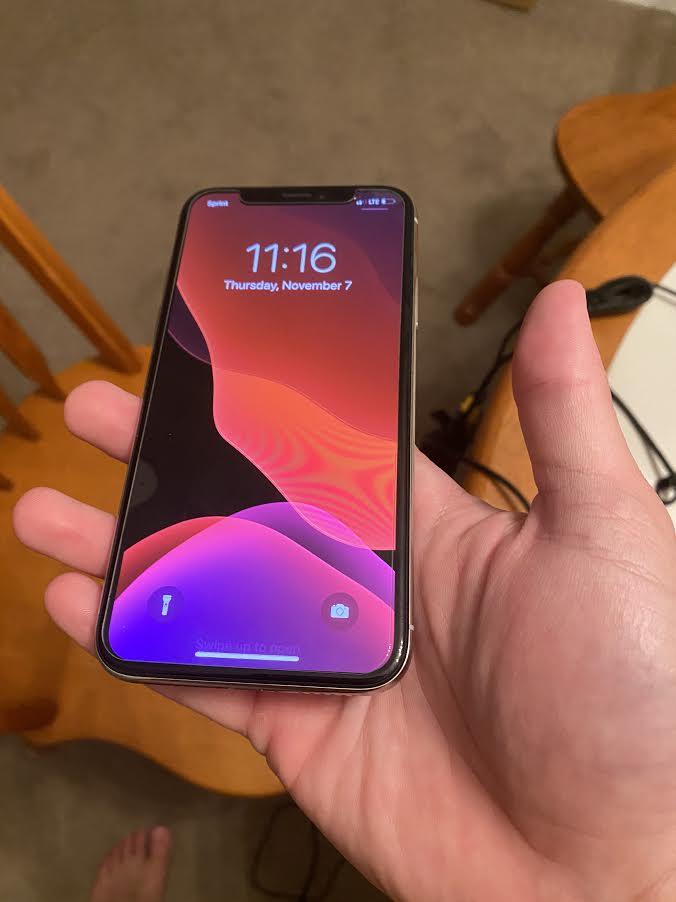 Apple iPhone X (Sprint) [A1865] - Silver, 64 GB - LTLZ39094 - Swappa