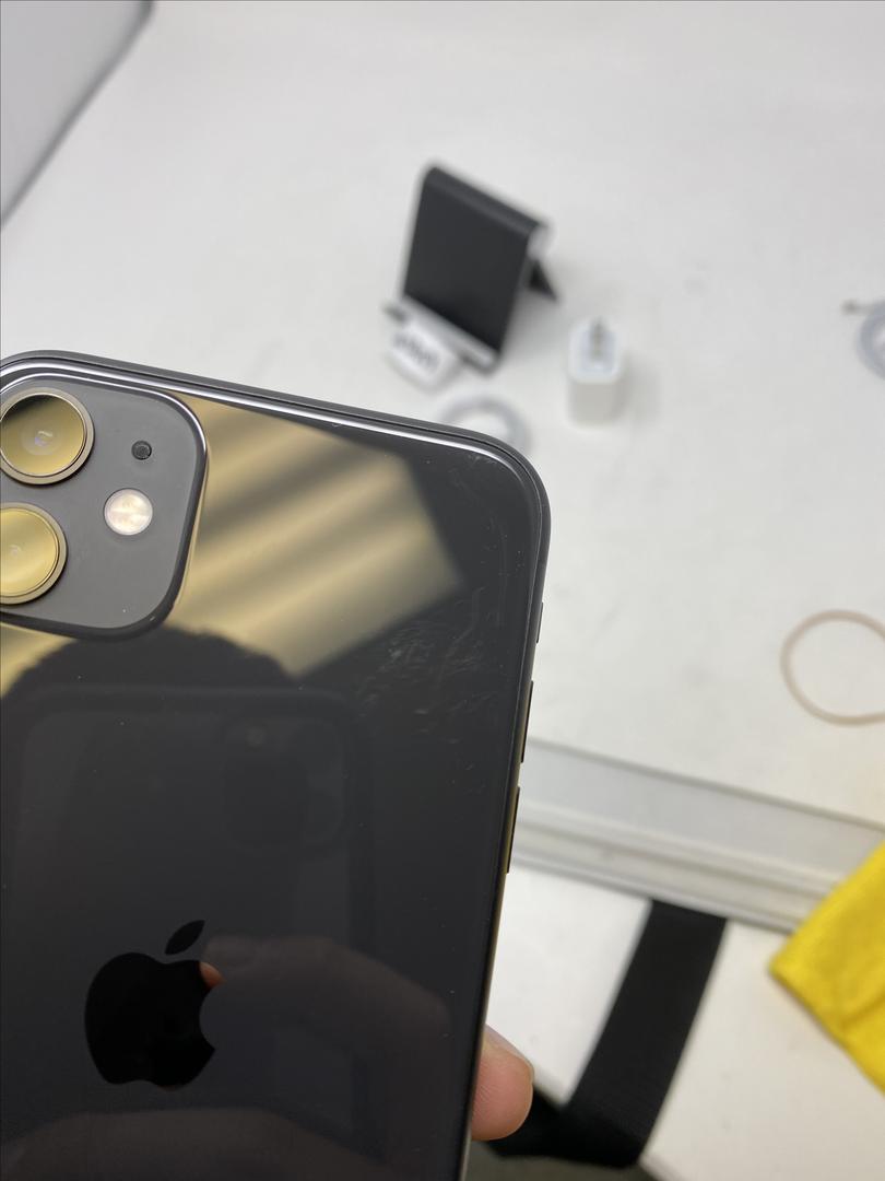 Apple iPhone 11 Cricket, Black, 128GB, A2111 LUIV98059 Swappa