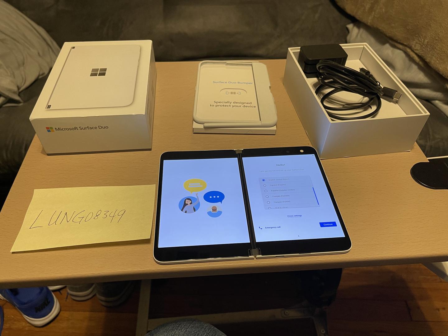 Microsoft Surface Duo - Unlocked, White, 256GB, 6GB - LUNG08349 - Swappa