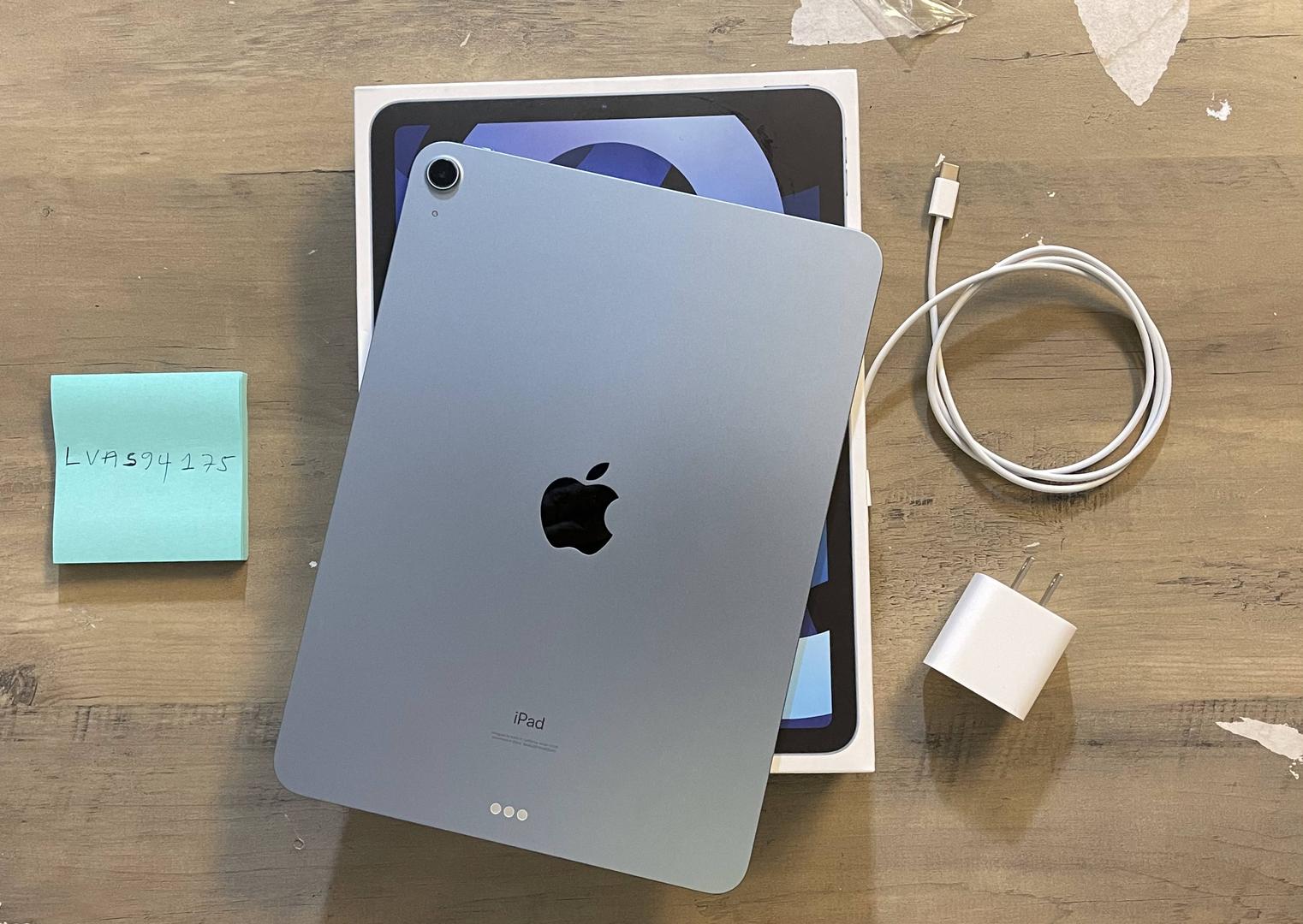 Apple iPad Air 4th Gen WiFi, Sky Blue, 256GB, A2316 LVAS94175 Swappa