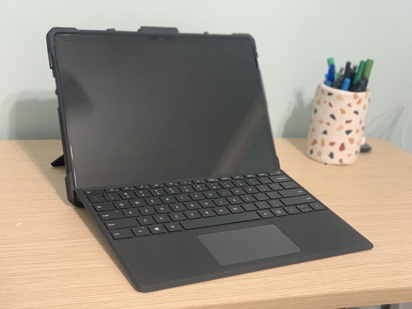 Microsoft Surface Pro X SQ1, Black, 128GB, 8GB, GSM Unlocked