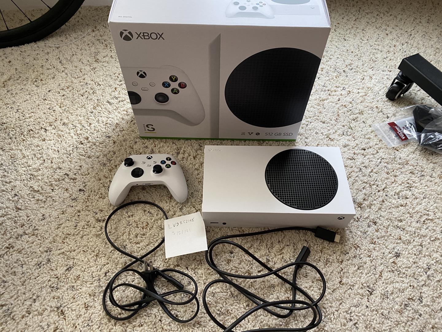 Xbox Series S (2020) White, 512GB, Standard LVDB52198 Swappa