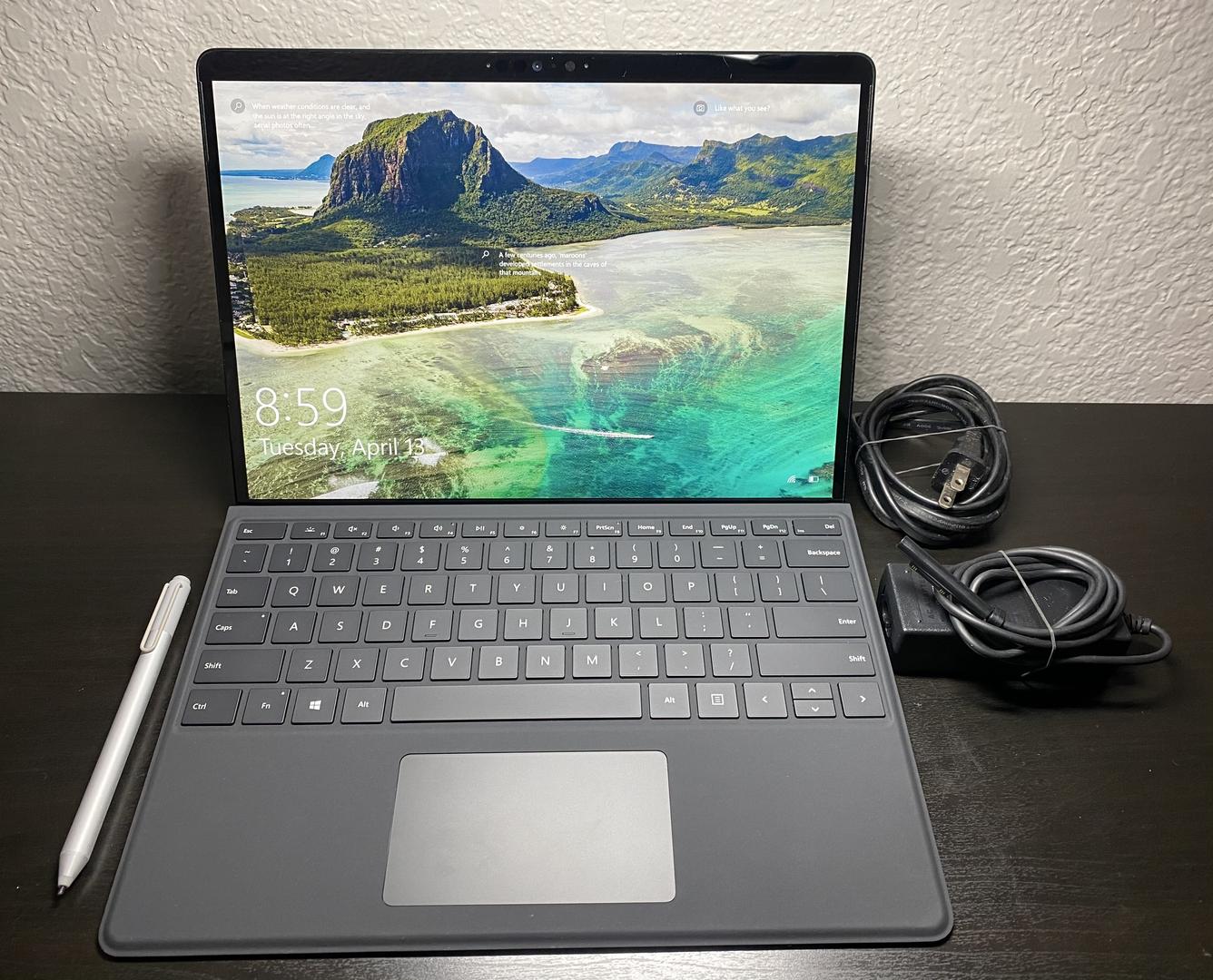 Microsoft Surface Pro X SQ1, Black, 128GB, 8GB, GSM Unlocked in Dallas / Fort Worth