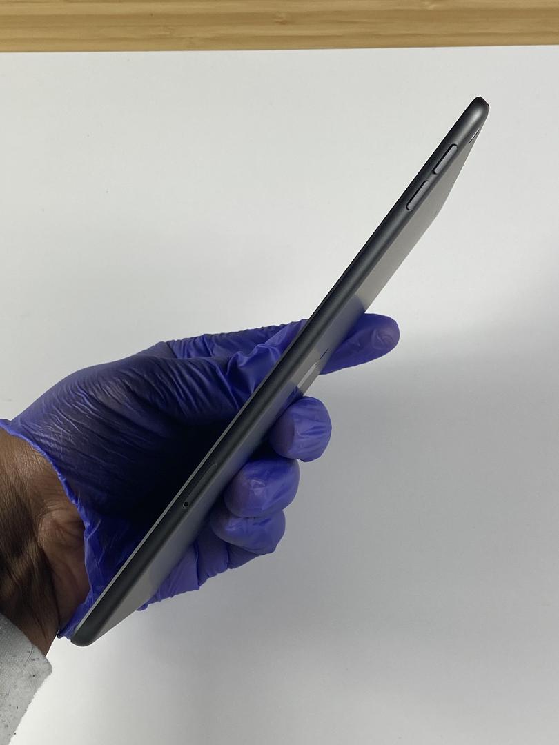 Apple iPad Mini 5th Gen, color Gray