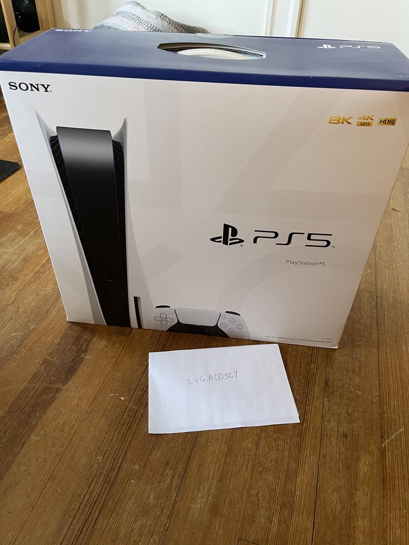 PlayStation 5 Standard Edition White, 825GB, Standard Edition