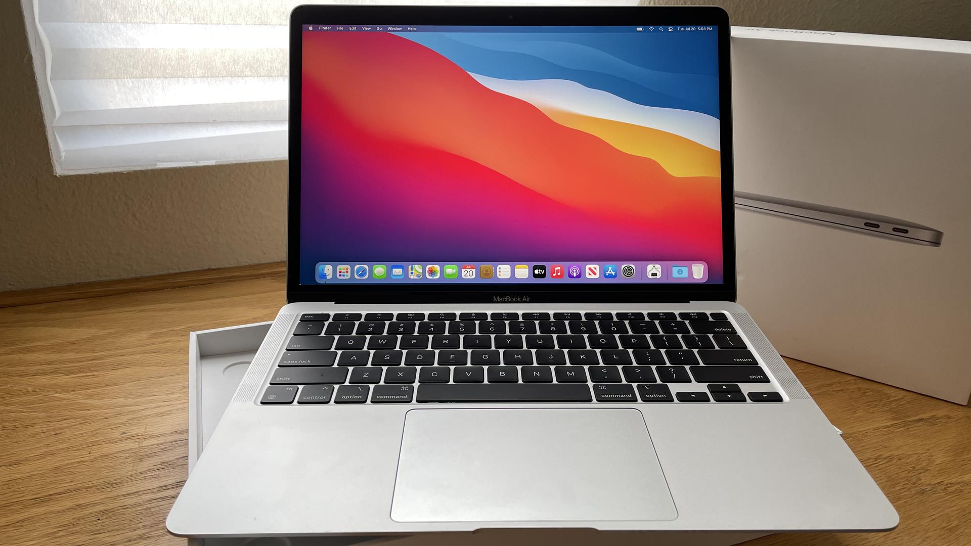 MacBook Air 2020 13 Apple M1 Silver 256GB 8GB LVHT12156 Swappa