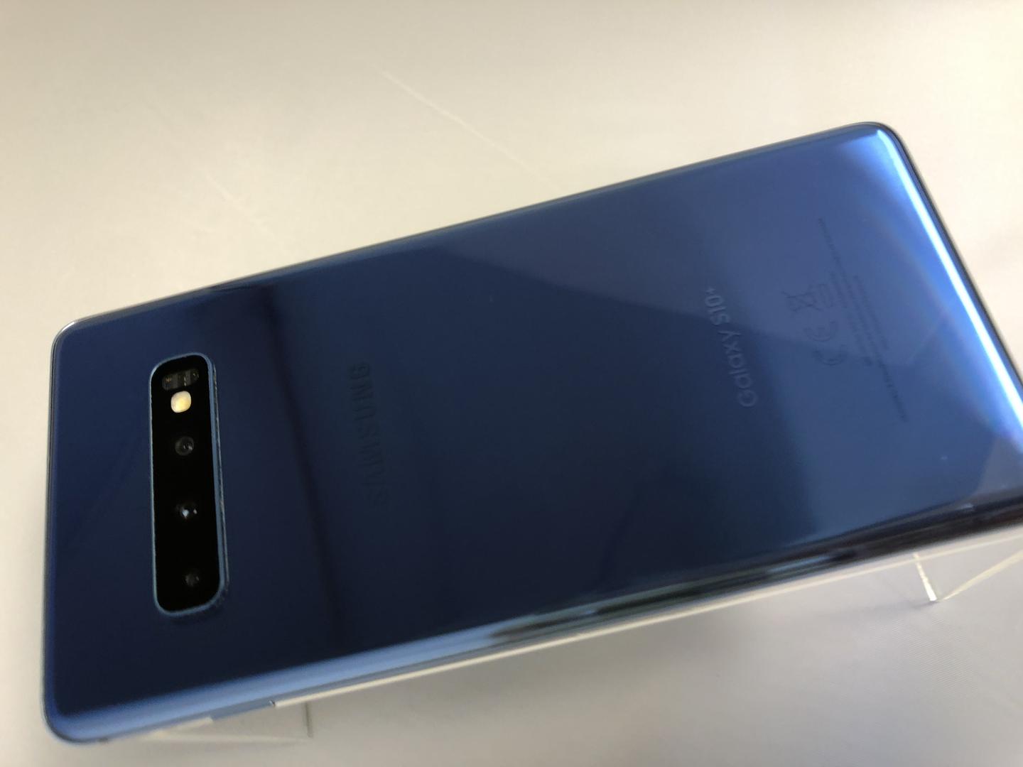 Samsung Galaxy S10 Plus, color Blue