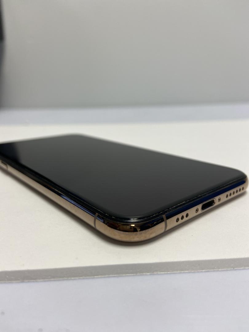 Apple iPhone Xs, color Gold