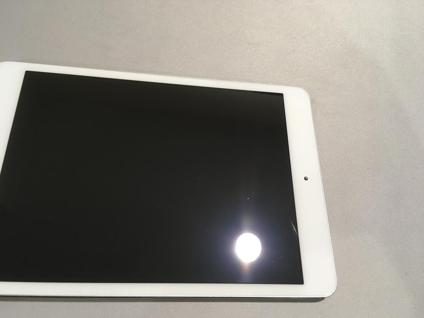 Apple iPad Mini, color White
