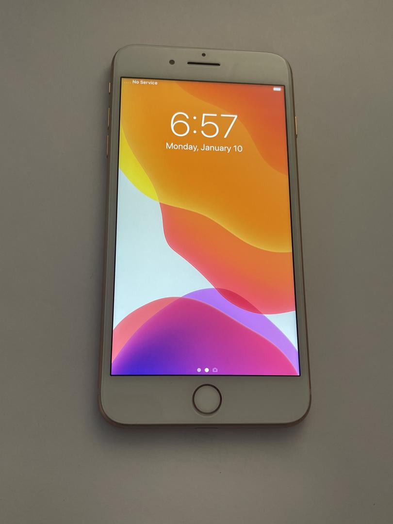 Apple iPhone 8 Plus, color Gold