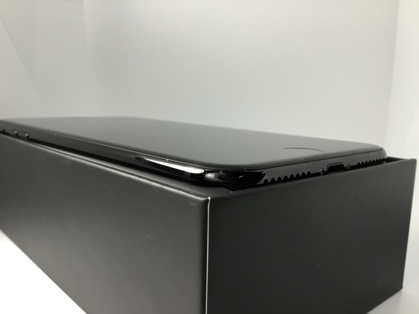 Apple iPhone 7 Plus, color Jet Black