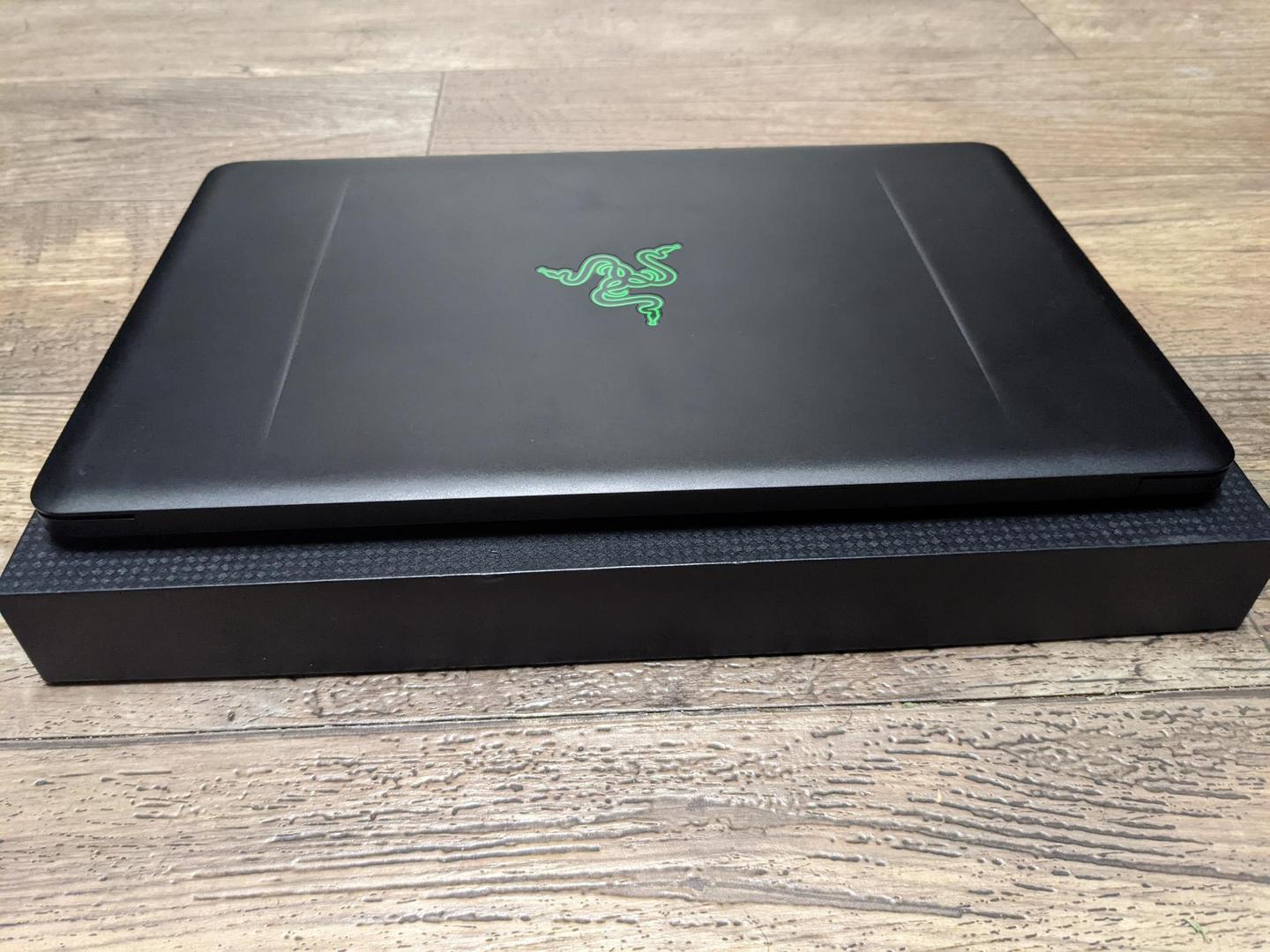 Razer Blade Stealth QHD+ 13.3" 2017, color Black