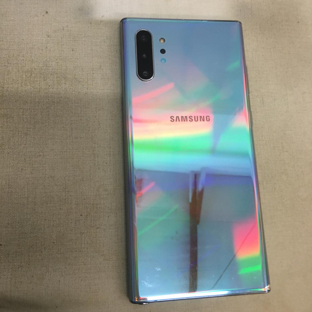 Samsung Galaxy Note 10 Plus 5G, color Aura Glow