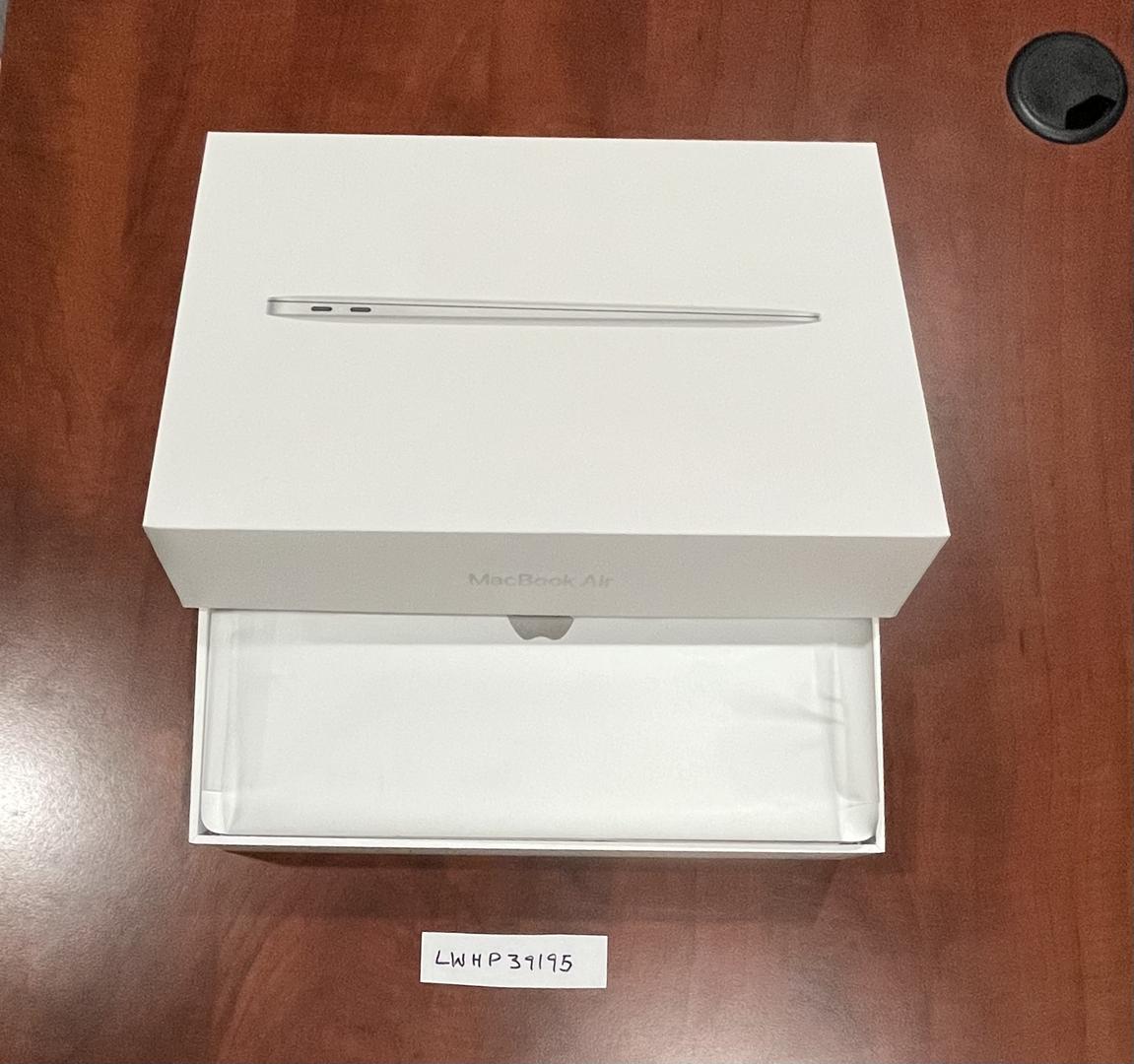 MacBook Air 2018 - 13", color Silver