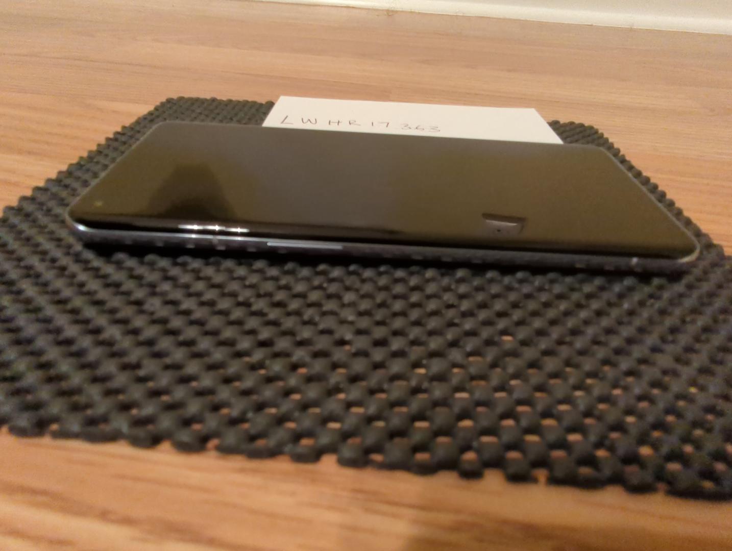 OnePlus 9 Pro, color Silver