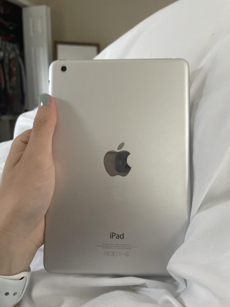 Apple iPad Mini, color Silver