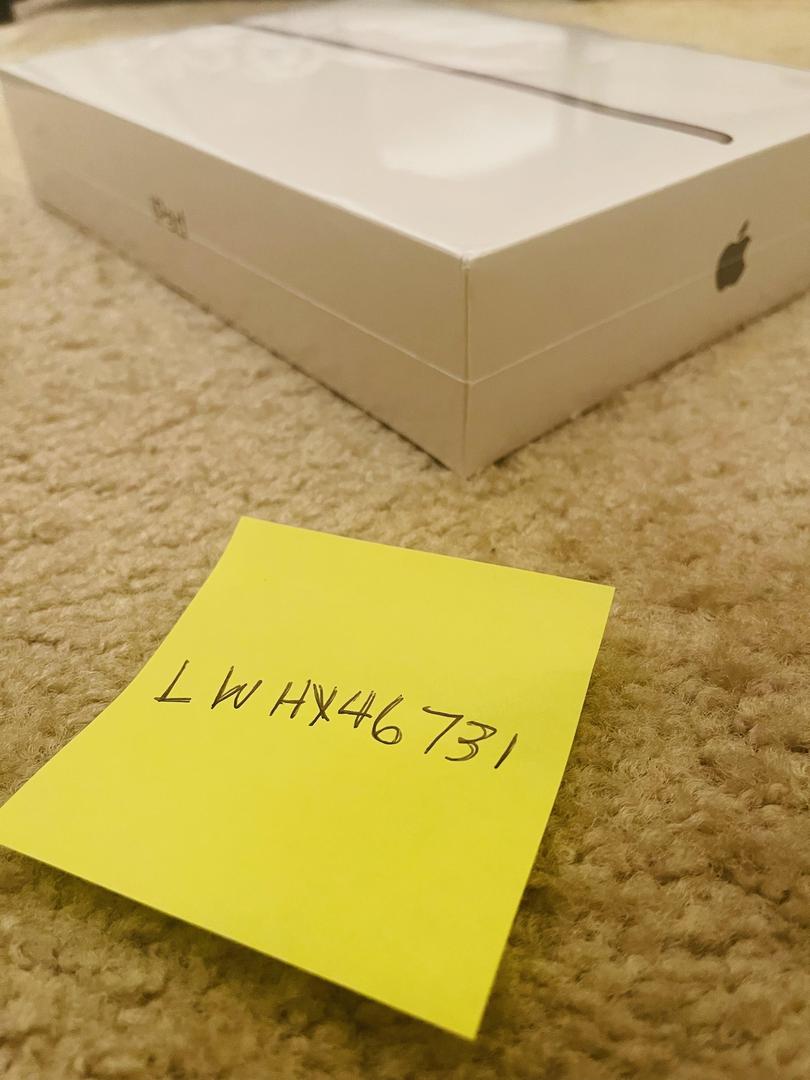 Apple iPad 8th Gen, color Gray