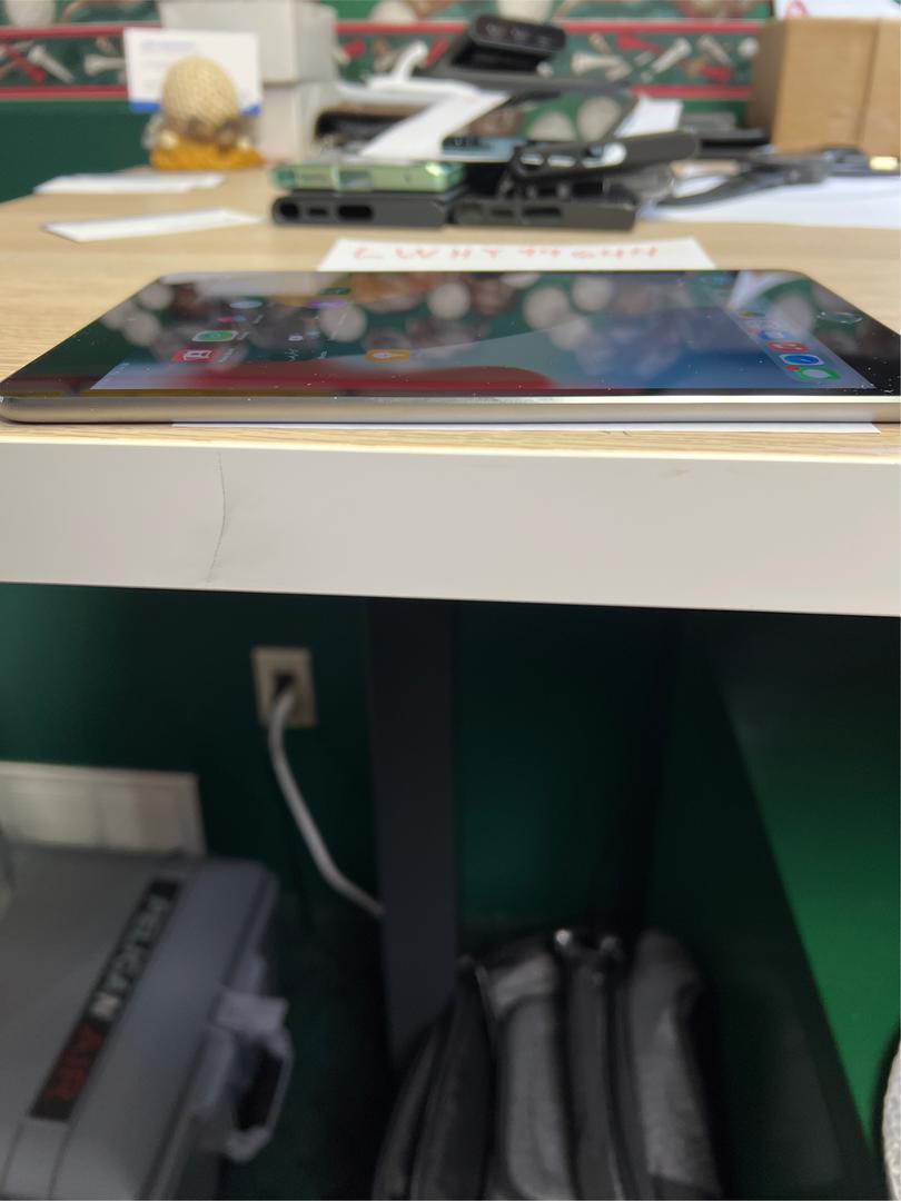 Apple iPad Mini 4, color Silver