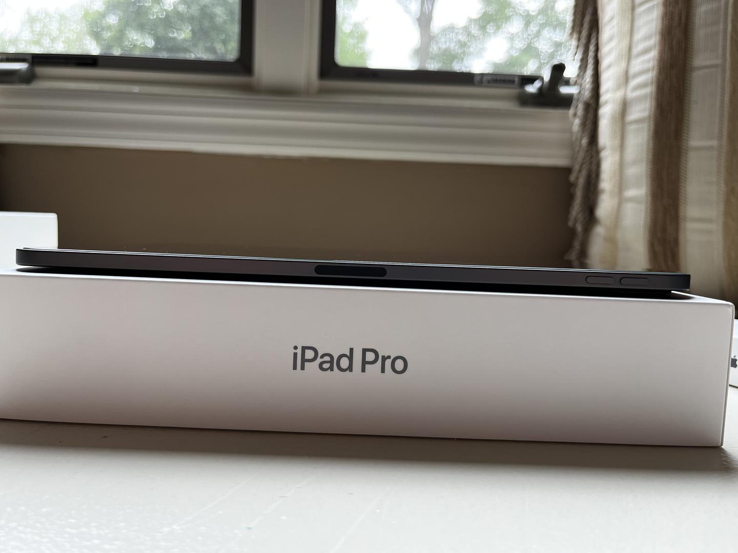 Apple iPad Pro 11" 2nd Gen 2020, color Gray