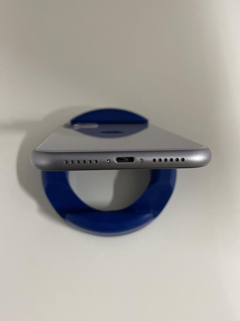 Apple iPhone 11, color Purple