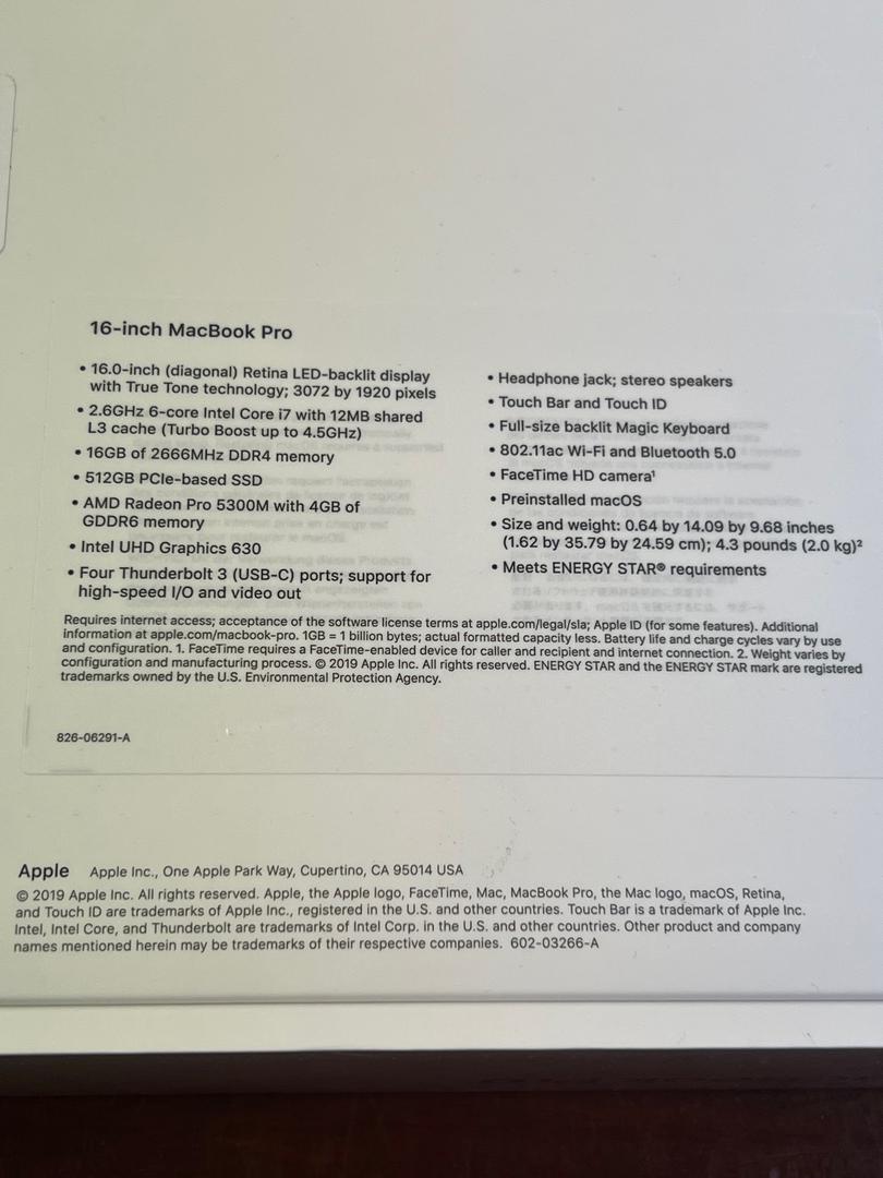 MacBook Pro 2019 - 16", color Gray