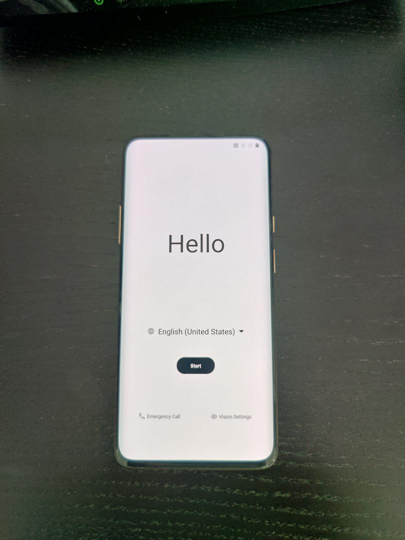 OnePlus 7 Pro, color Almond