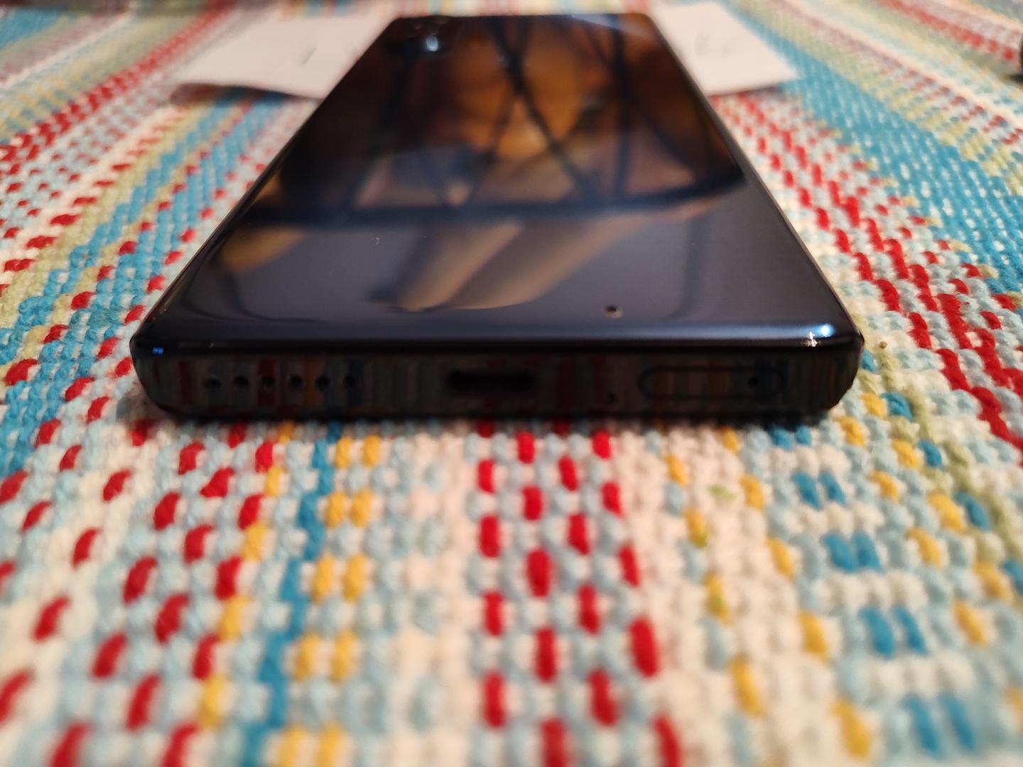 Motorola Edge Plus, color Gray