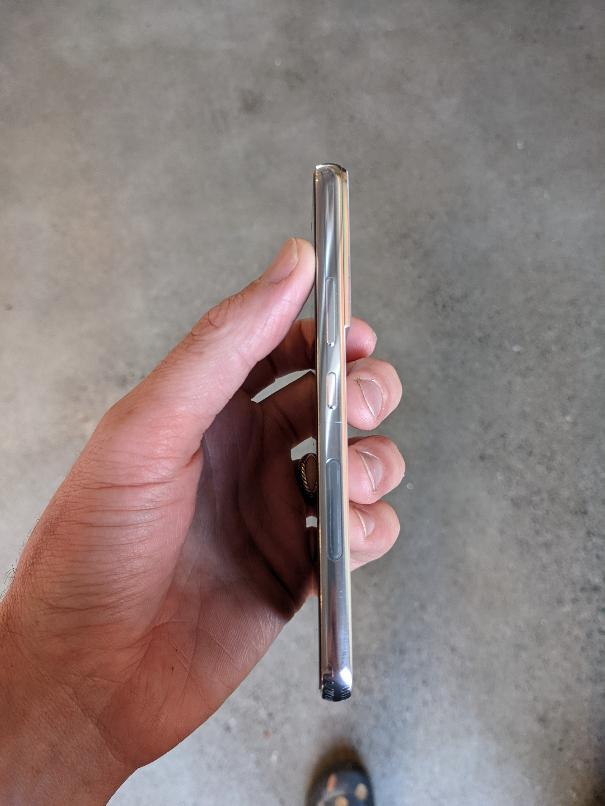 Samsung Galaxy S22, color White