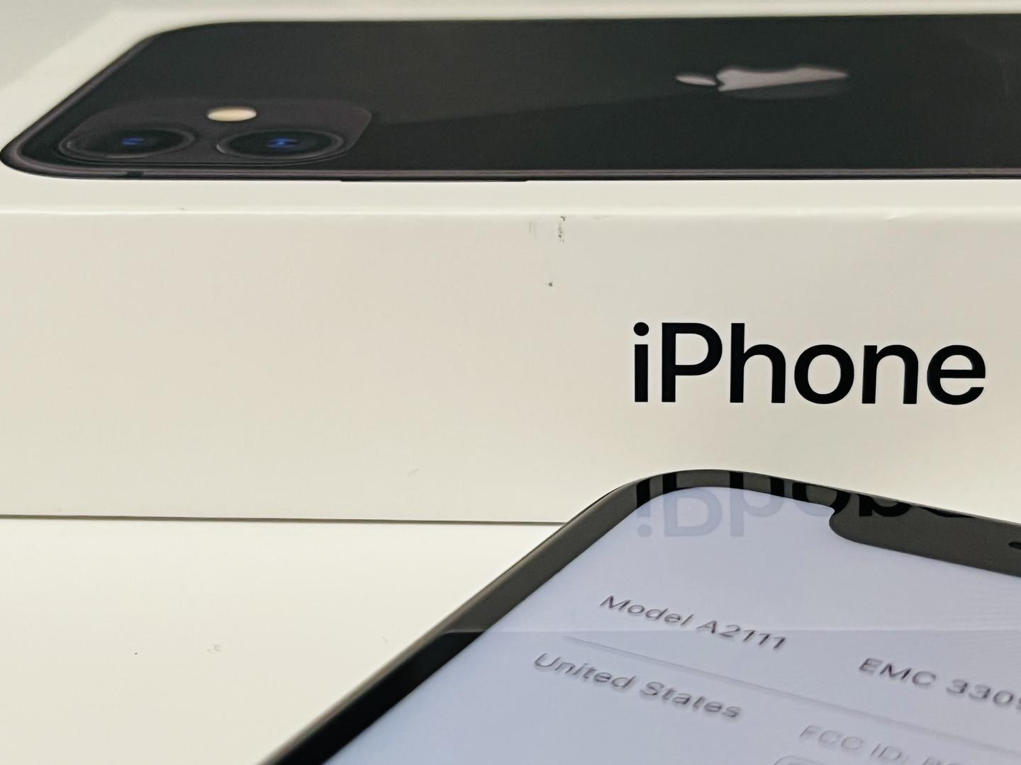 Apple iPhone 11, color Black
