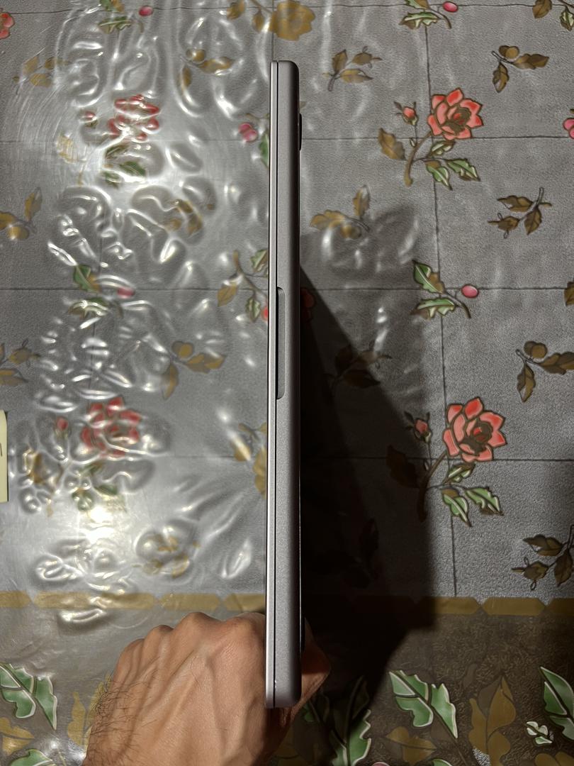 MacBook Pro 2021 - 14", color Gray