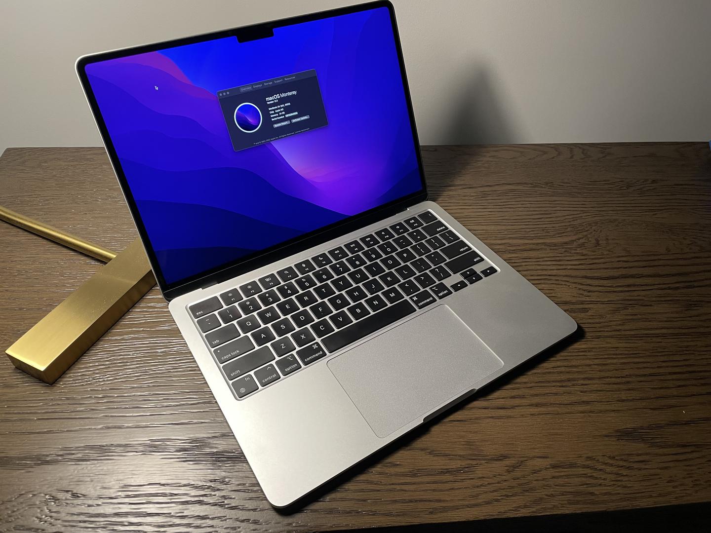 MacBook Air 2022 - 13" - Apple M2, Silver, 512GB, 24GB - LWIQ40107 - Swappa