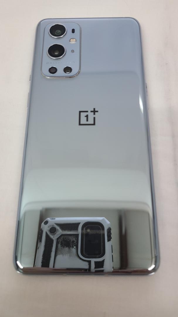 OnePlus 9 Pro, color Silver