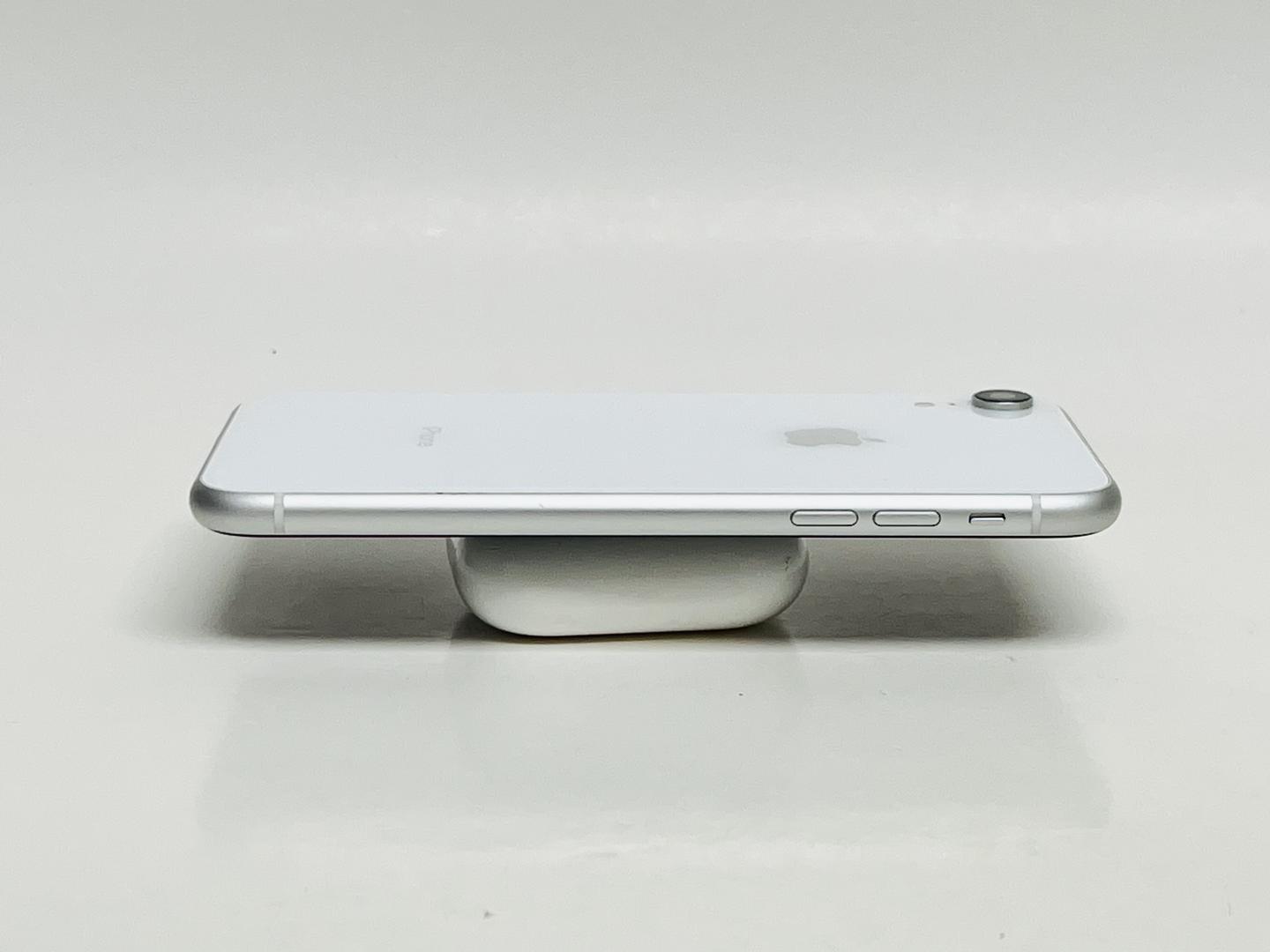 Apple iPhone Xr, color White