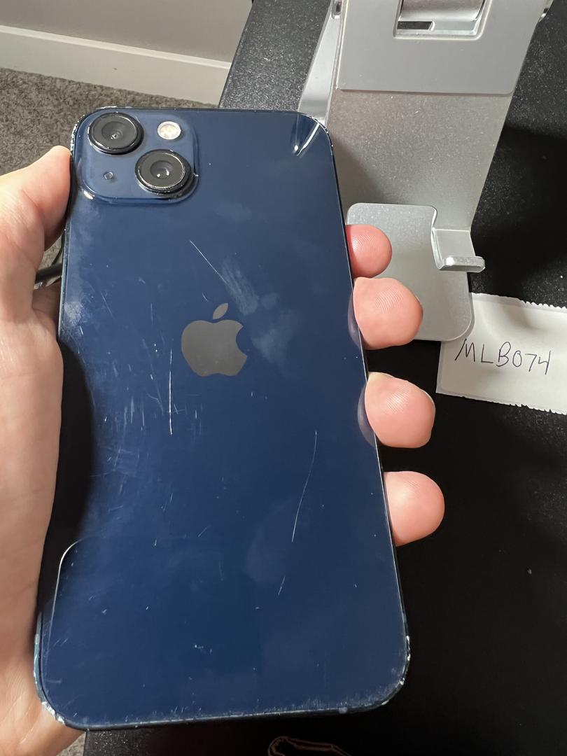 Apple iPhone 13, color Midnight