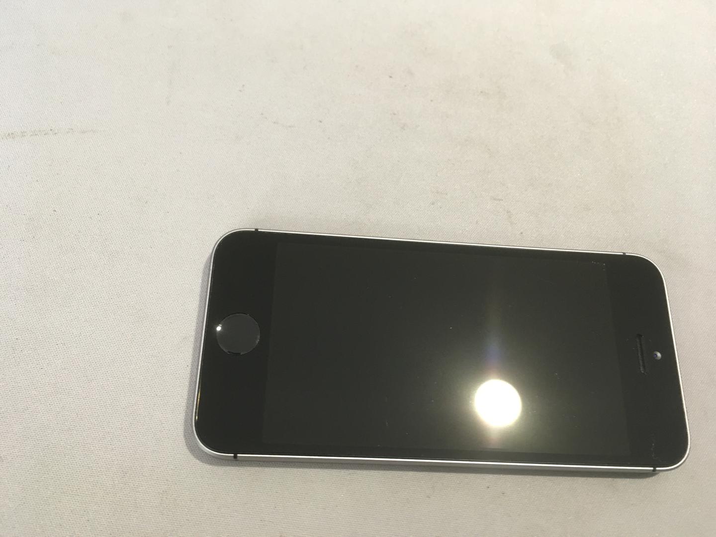 Apple iPhone SE 1st Gen 2016, color Grey