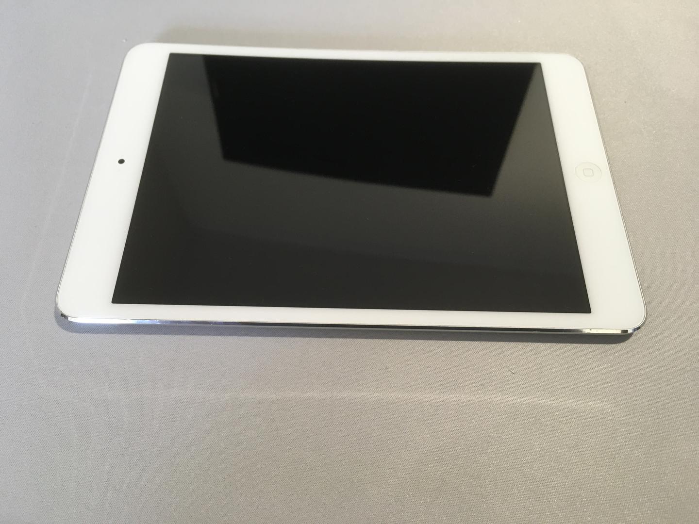 Apple iPad Mini, color White
