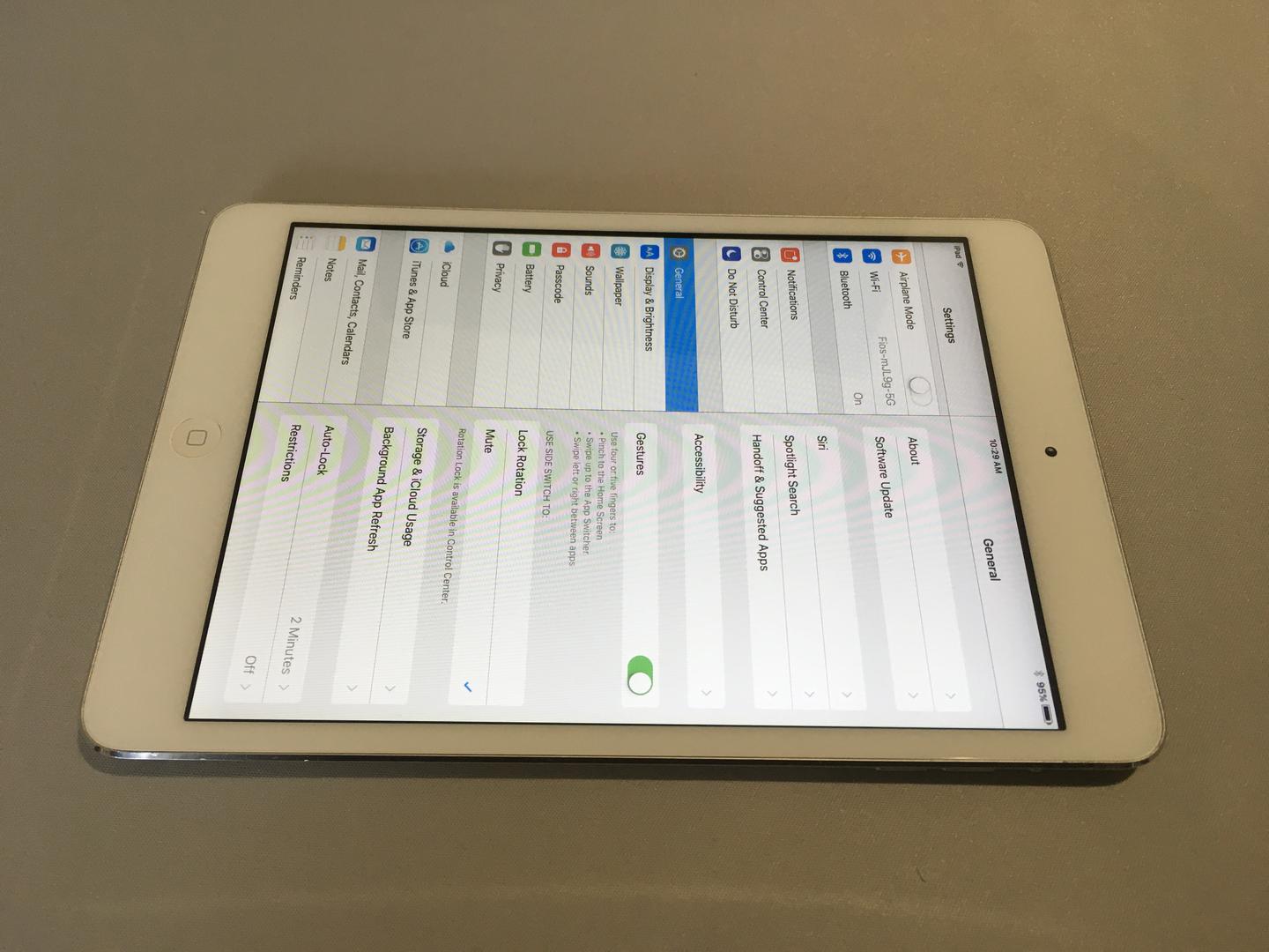 Apple iPad Mini, color White