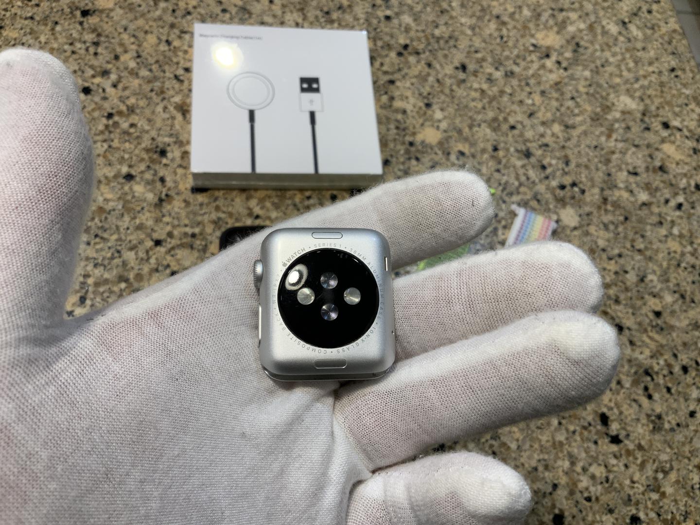 Apple Watch Series 1 38mm, color Silver