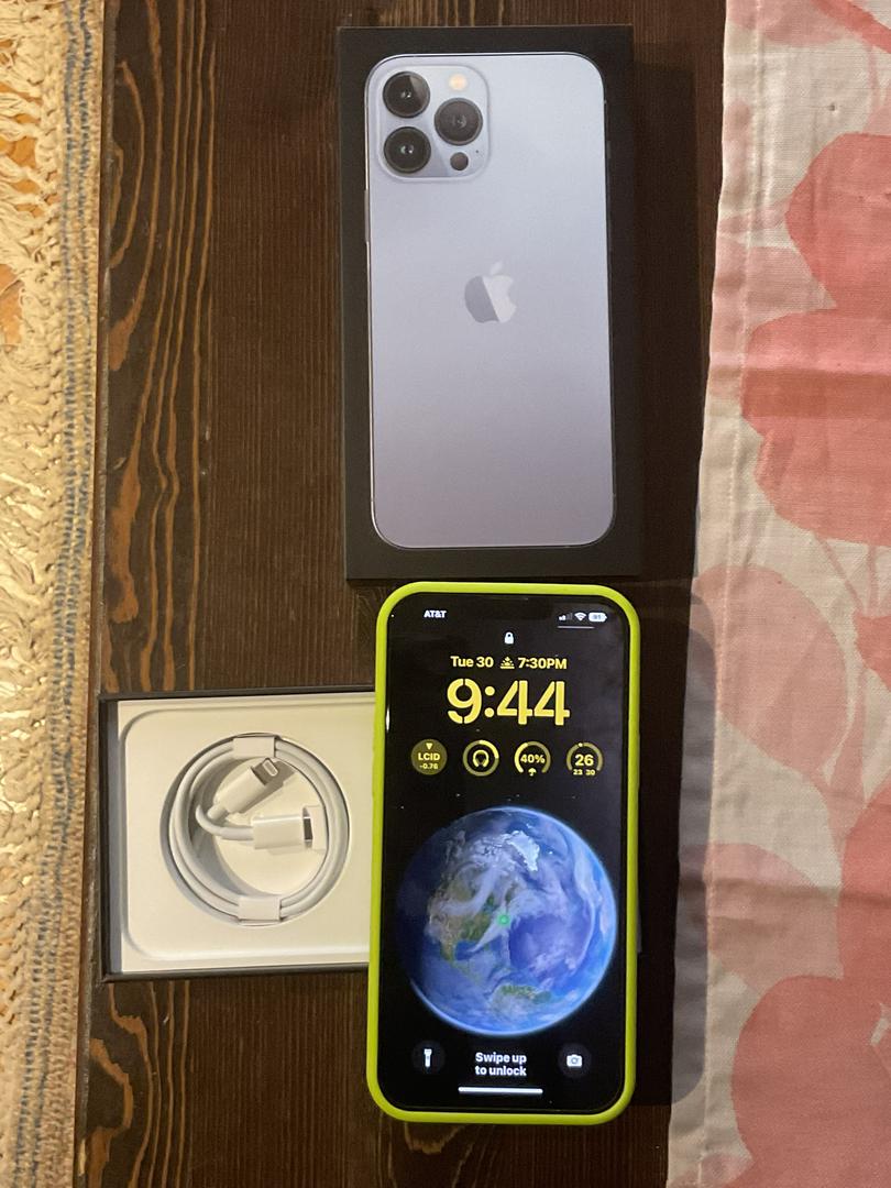 Apple iPhone 13 Pro Max, color Sierra Blue