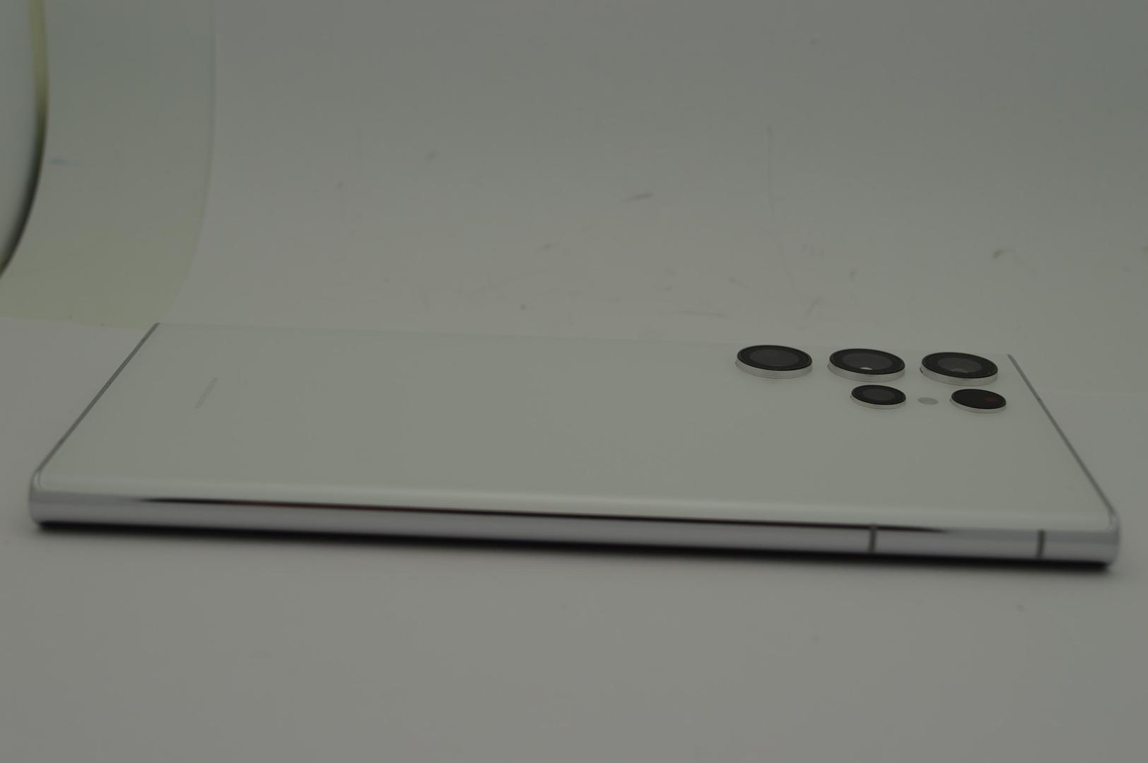 Samsung Galaxy S22 Ultra, color White