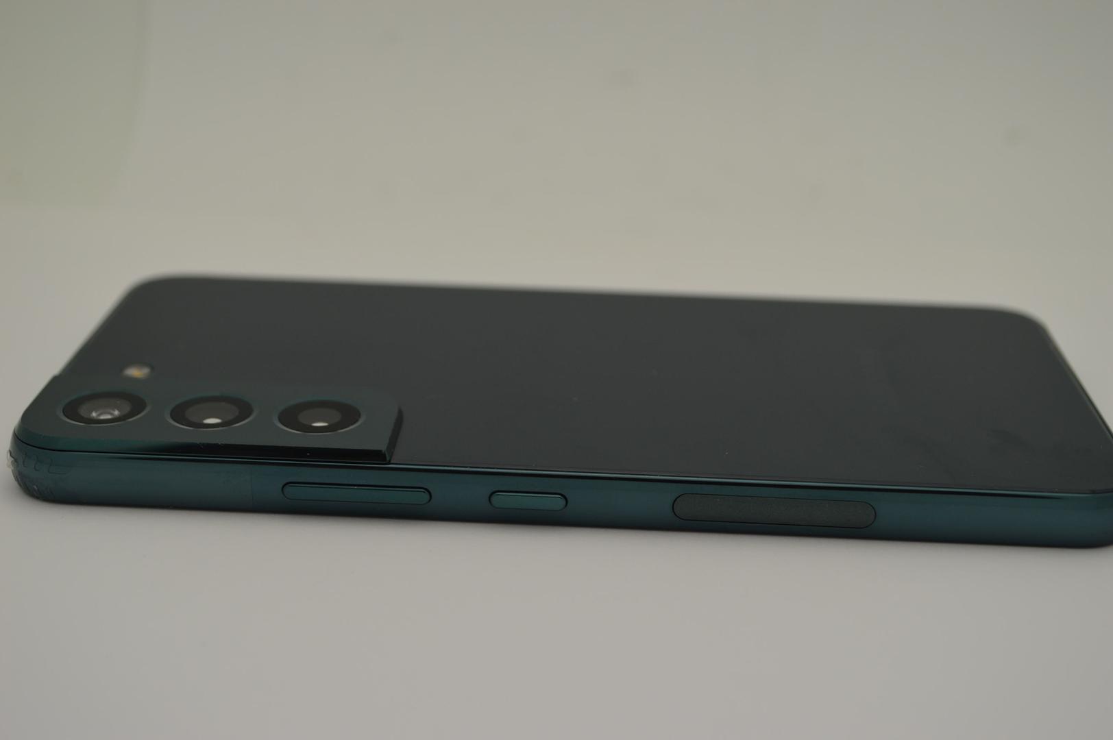 Samsung Galaxy S22, color Green